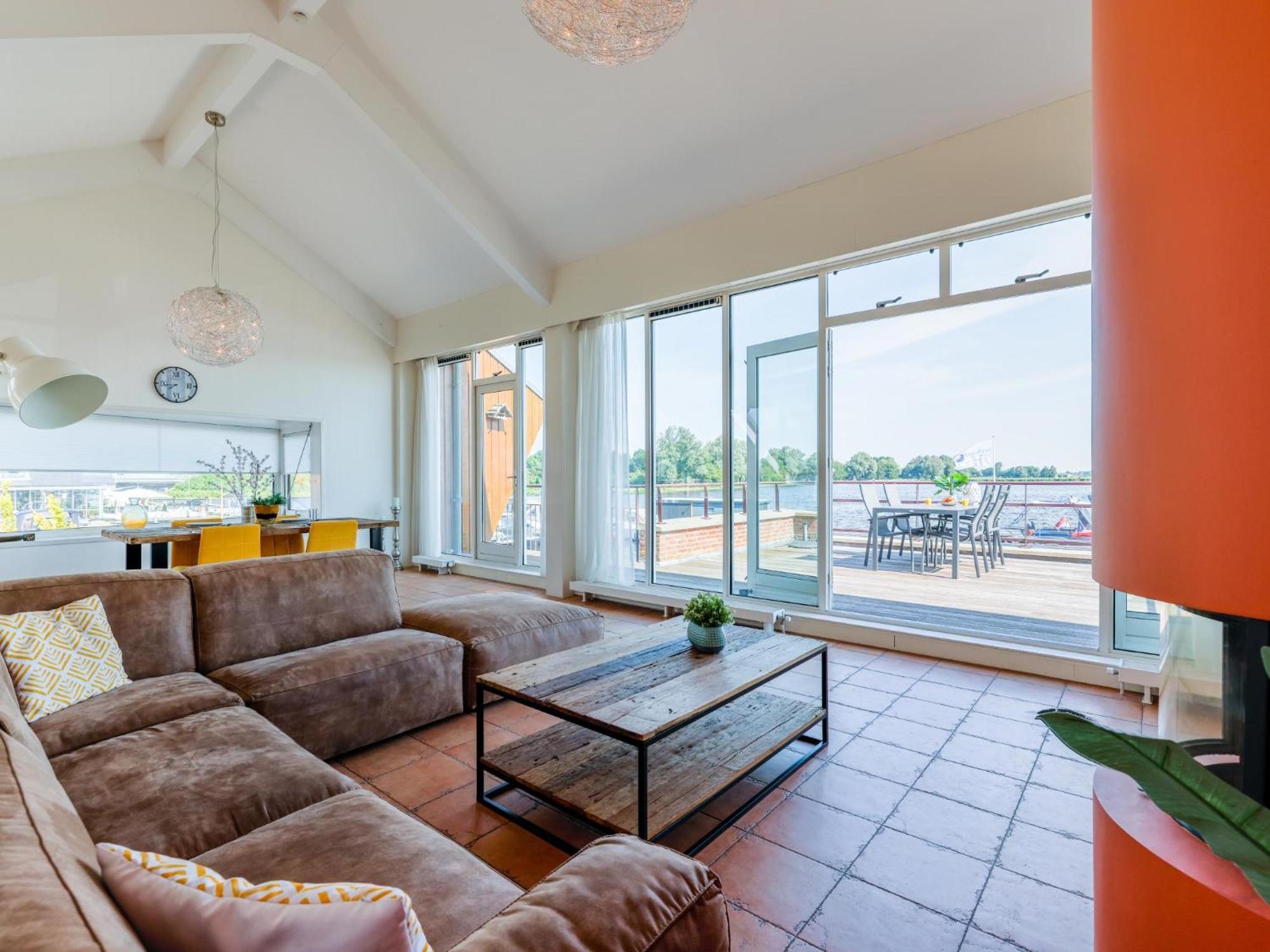 Penthouse Uitgeest Exterior foto