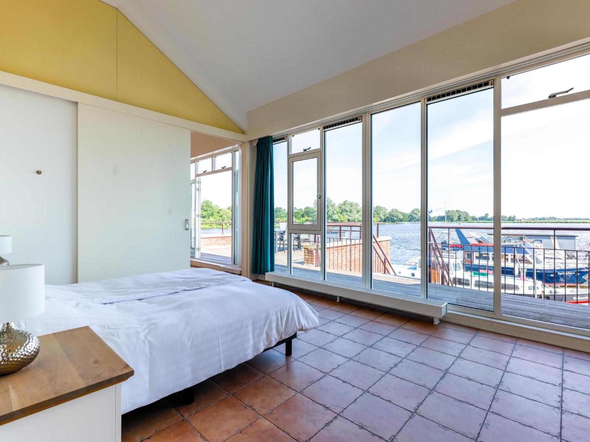Penthouse Uitgeest Exterior foto